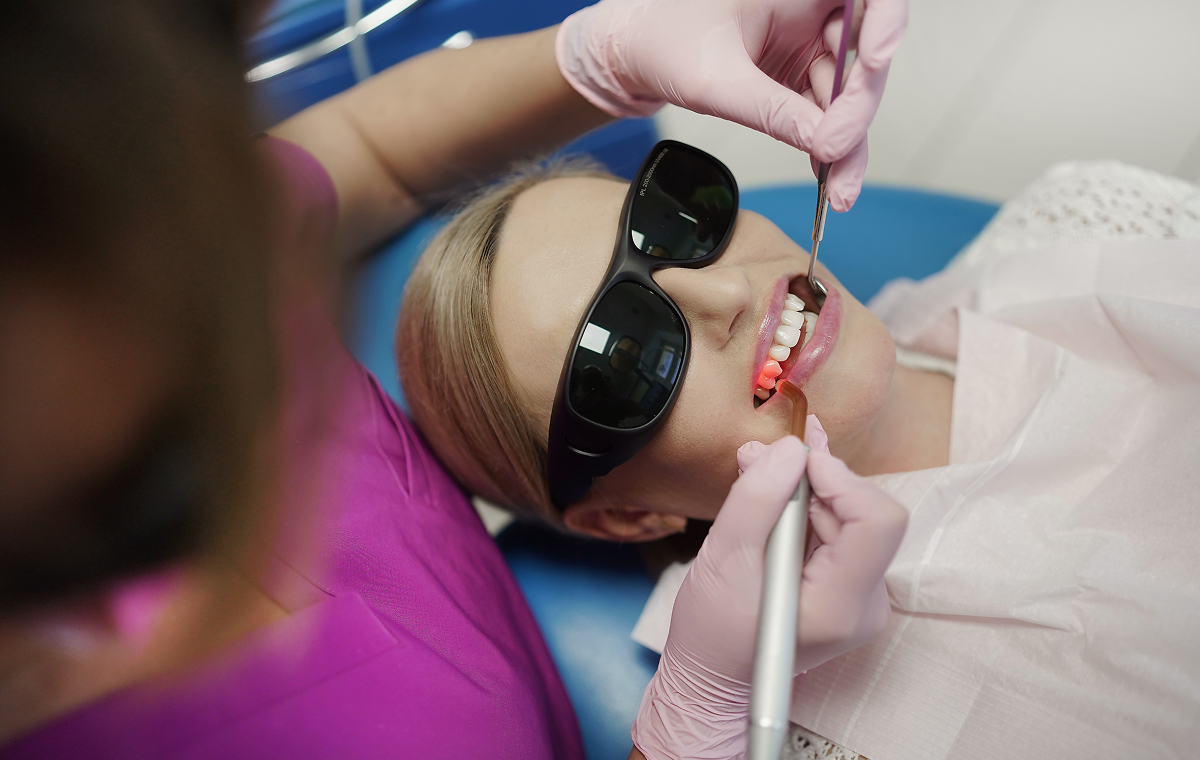 wybielanie zębów częstochowa